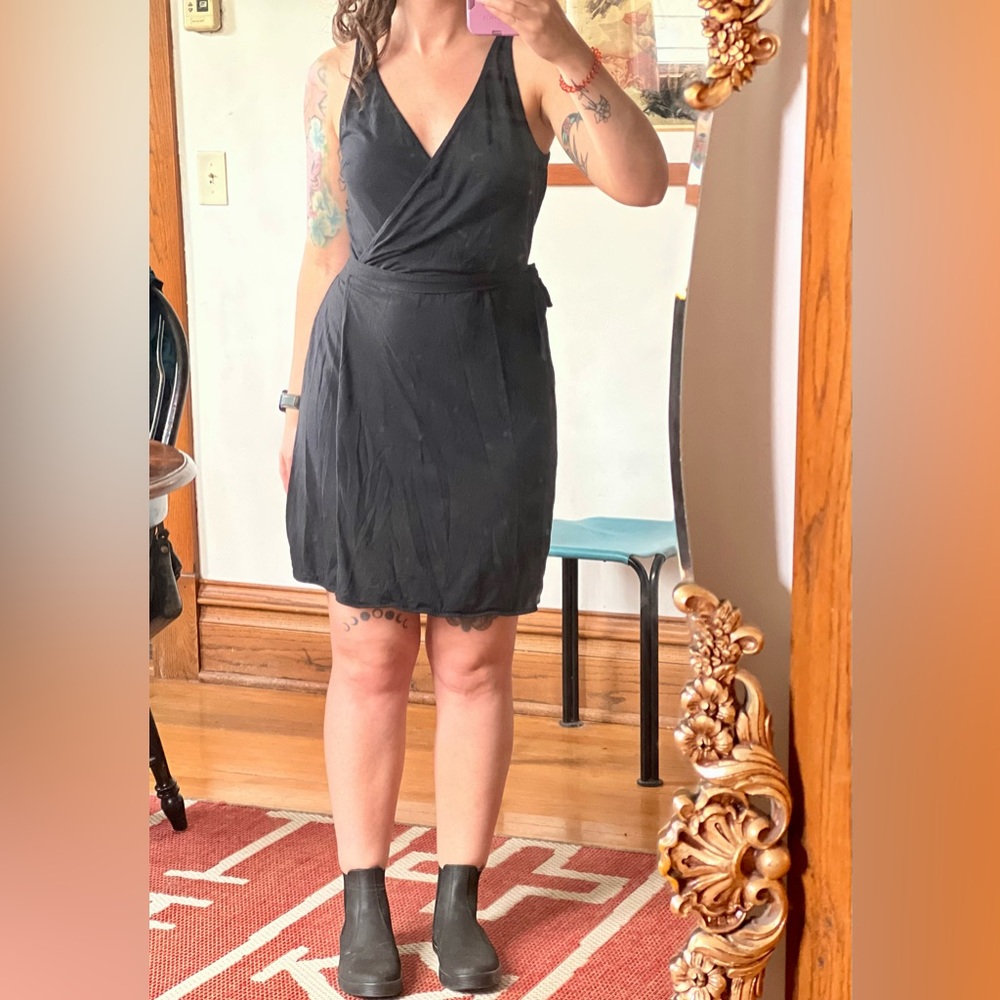 H&M basic black dress